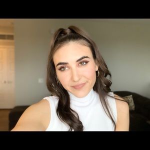 Meet your Posher, Kelsey